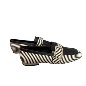 NIB Roger Vivier Black and Cream Stripe Loafers Size 35